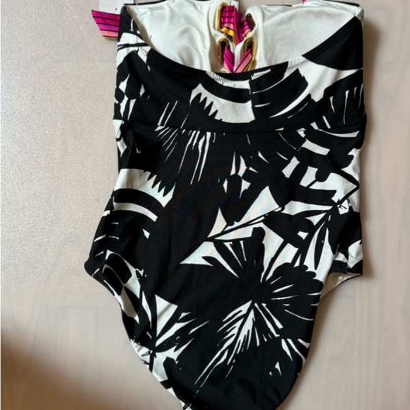Trina Turk Lennox Bandeau Lace Up One Piece Swimsuit Size 10 Retail $172.00 NEW - Picture 6 of 9